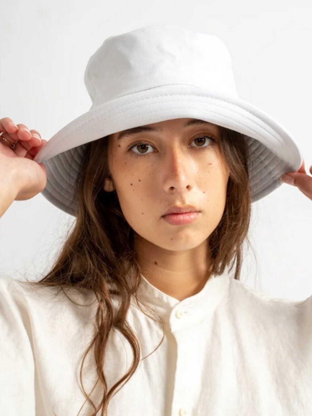 Hat Attack LUNA Bucket Hat, White, One Size, BRAND NEW with tag